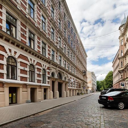 Modern Design Studio Apartment In Riga Center Екстериор снимка