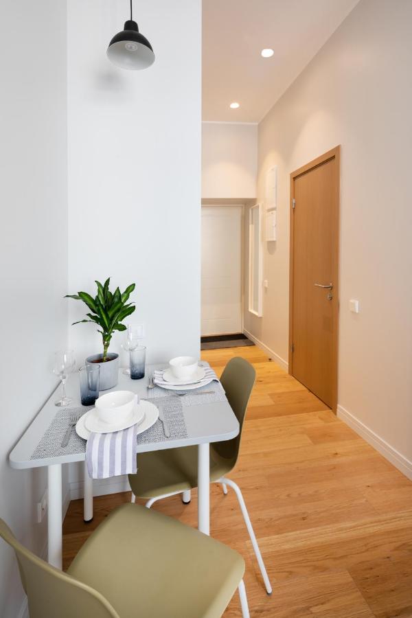 Modern Design Studio Apartment In Riga Center Екстериор снимка