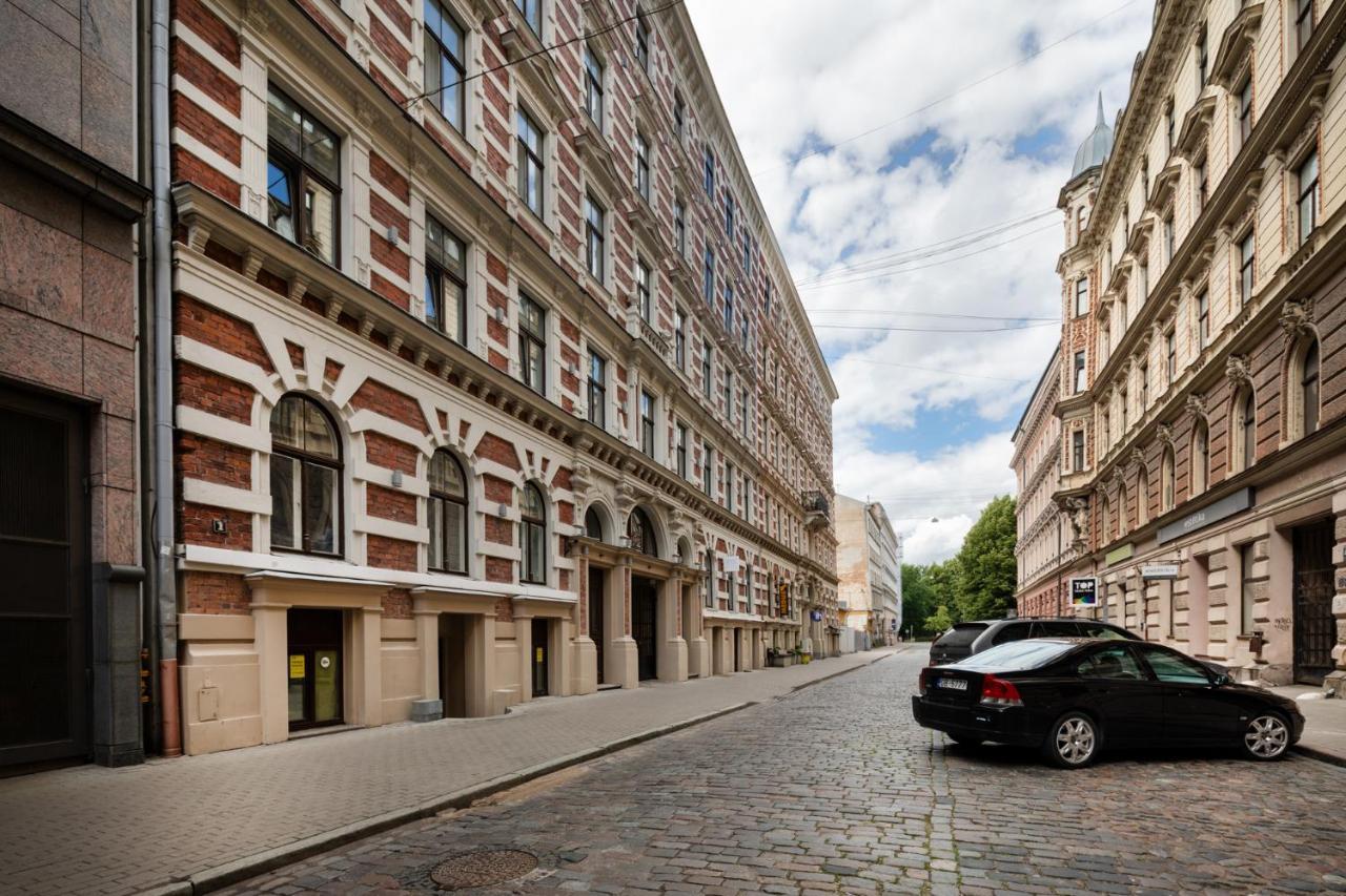 Modern Design Studio Apartment In Riga Center Екстериор снимка