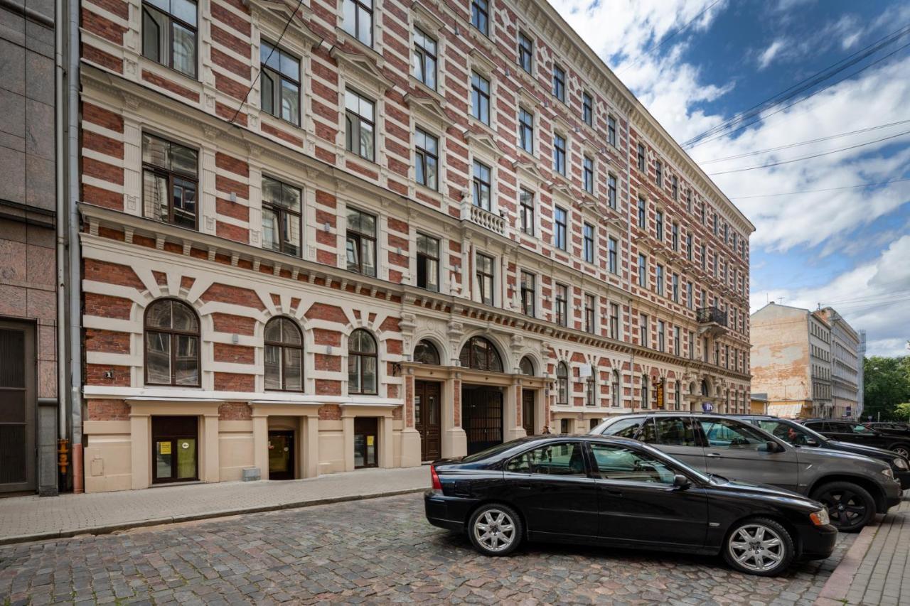 Modern Design Studio Apartment In Riga Center Екстериор снимка